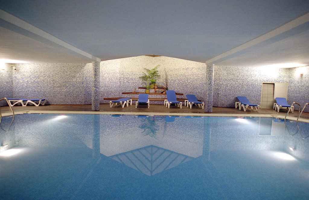 Ohtels Vila Romana Салоу Экстерьер фото